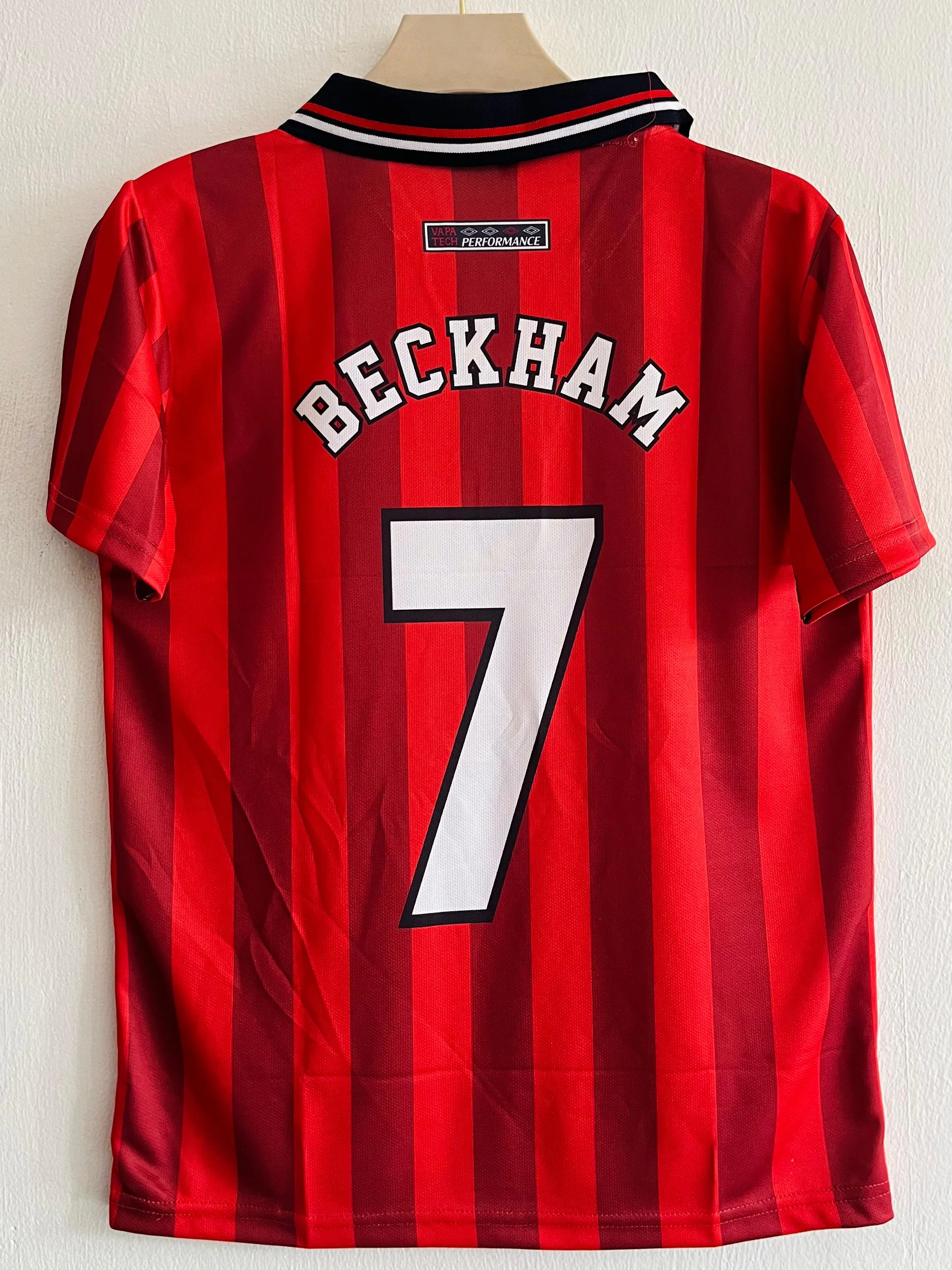 1997-98 England Away Jersey - David Beckham Edition - Image 3