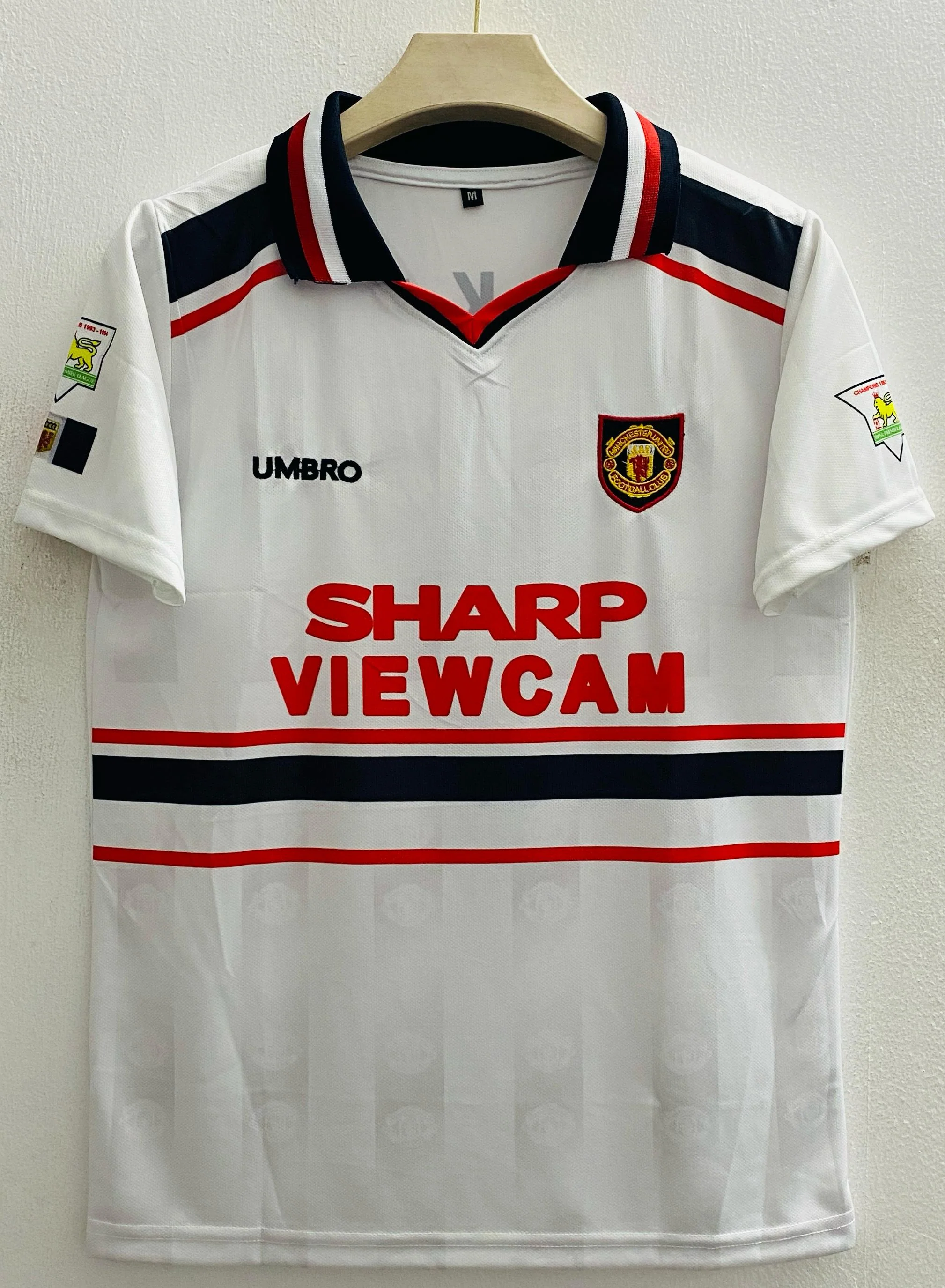 1997-98 Manchester United Away Jersey - David Beckham Embroidery Edition - Image 2