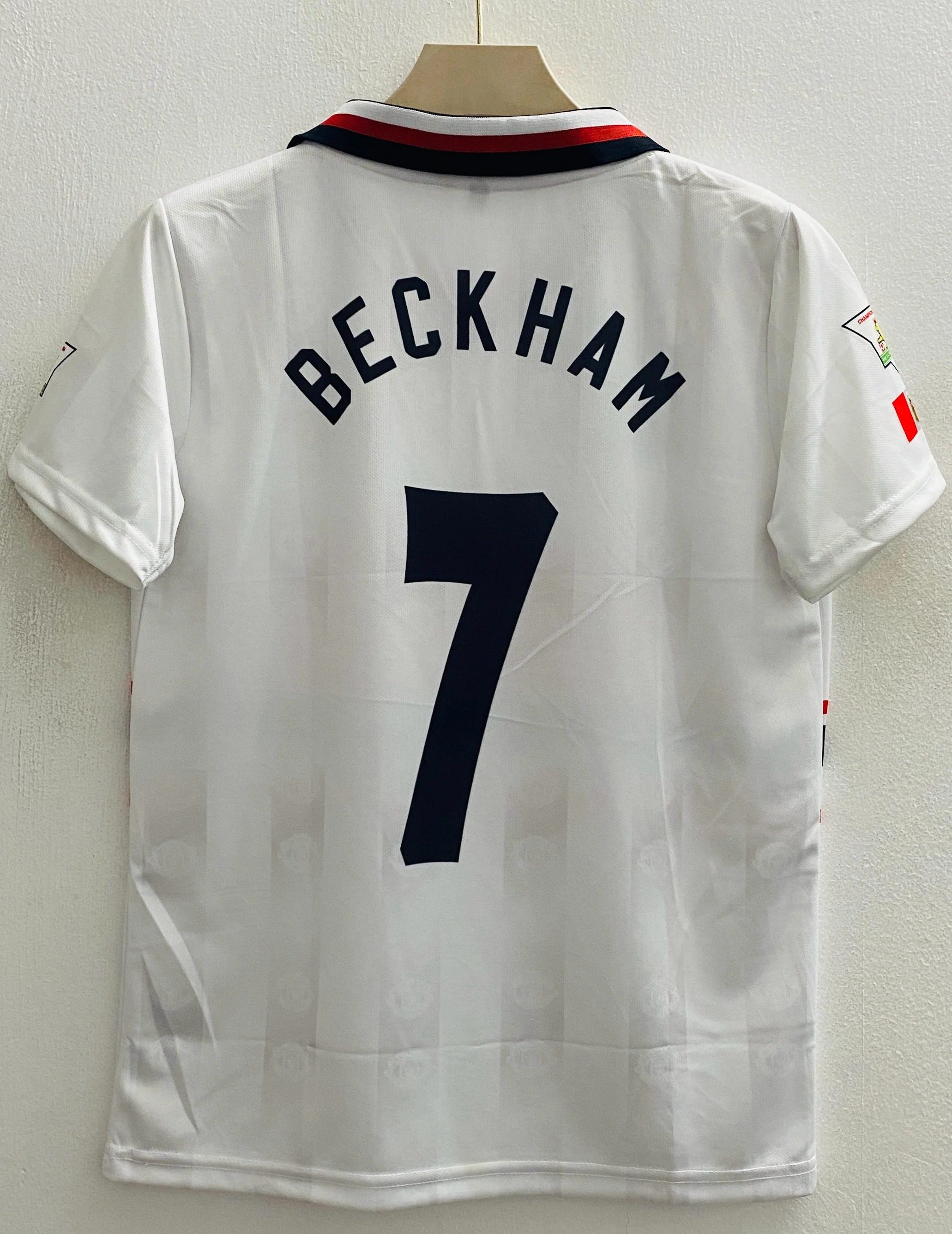 1997-98 Manchester United Away Jersey - David Beckham Embroidery Edition - Image 3