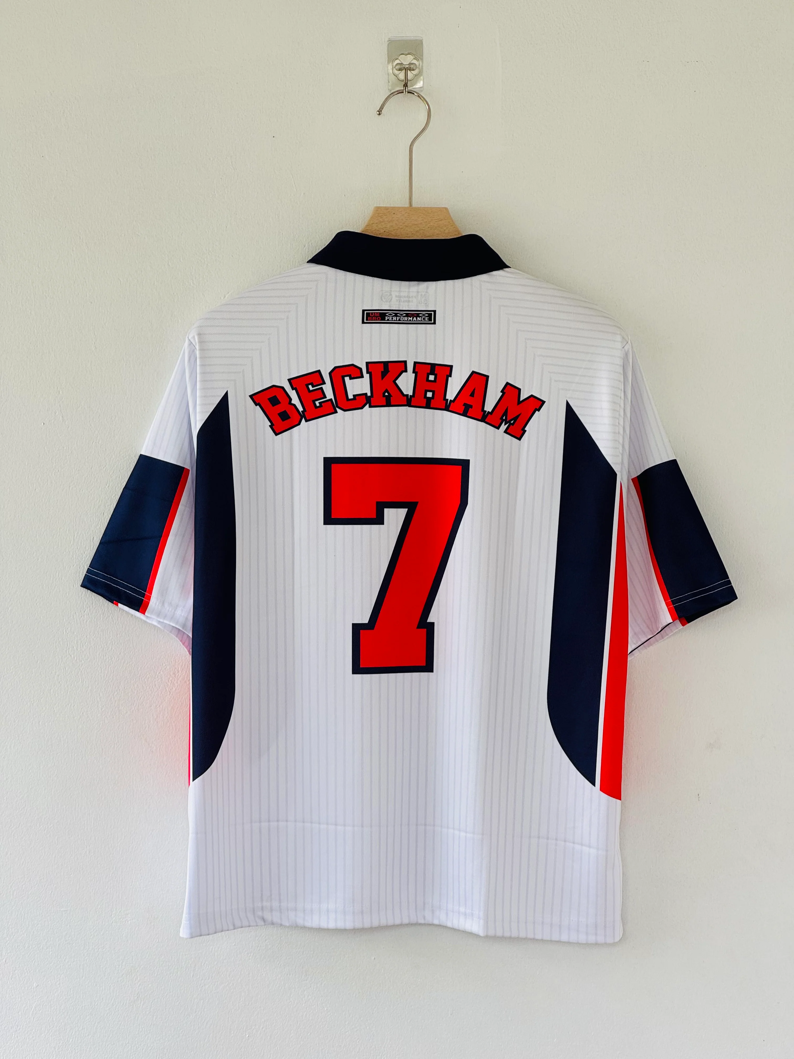 1998 World Cup with the England Beckham Retro Collar Jersey Five sleeve - Image 3