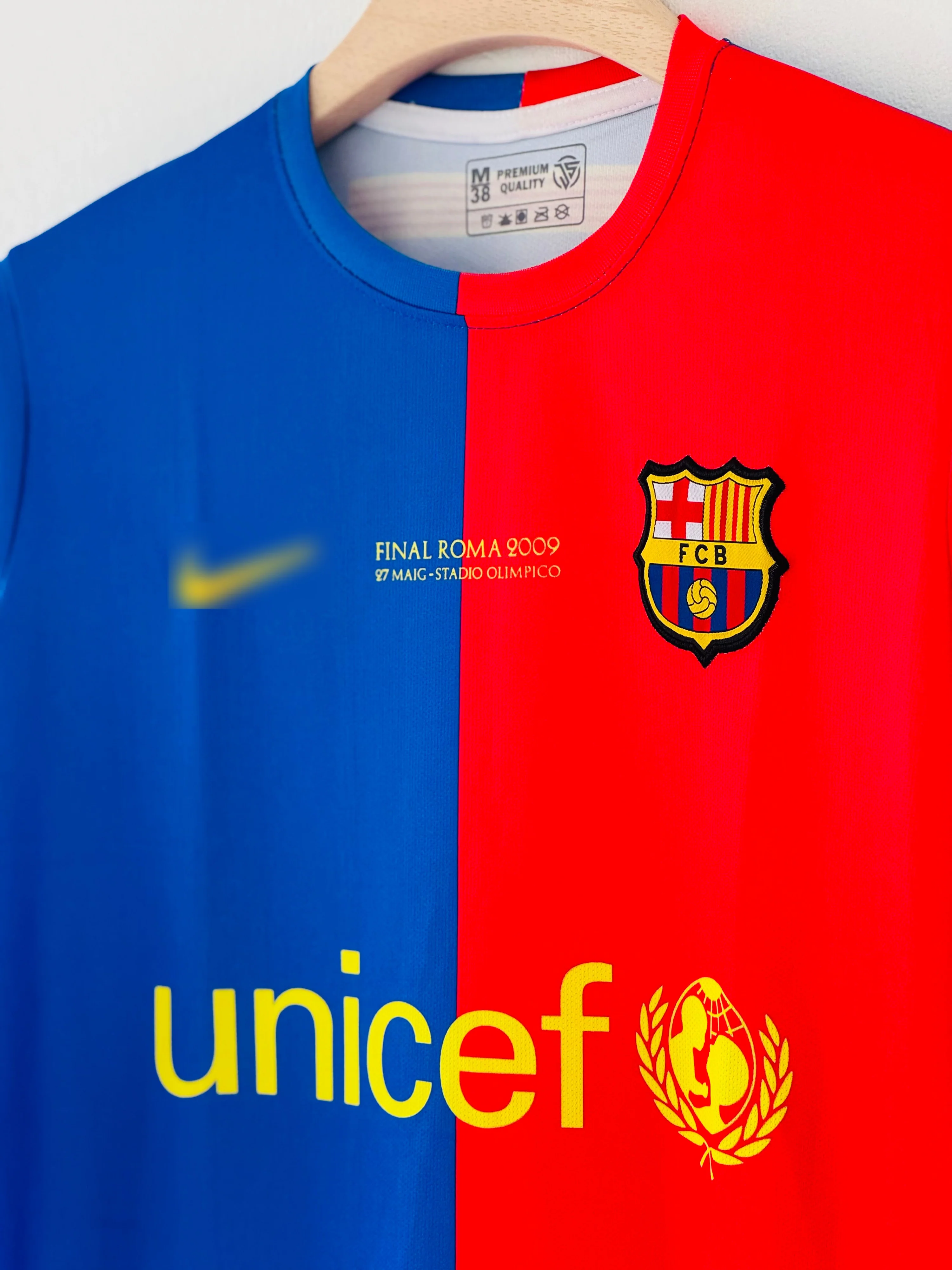 2008-09Barcelona Home Jersey – Lionel Messi Full sleeve Embroidery edition - Image 3