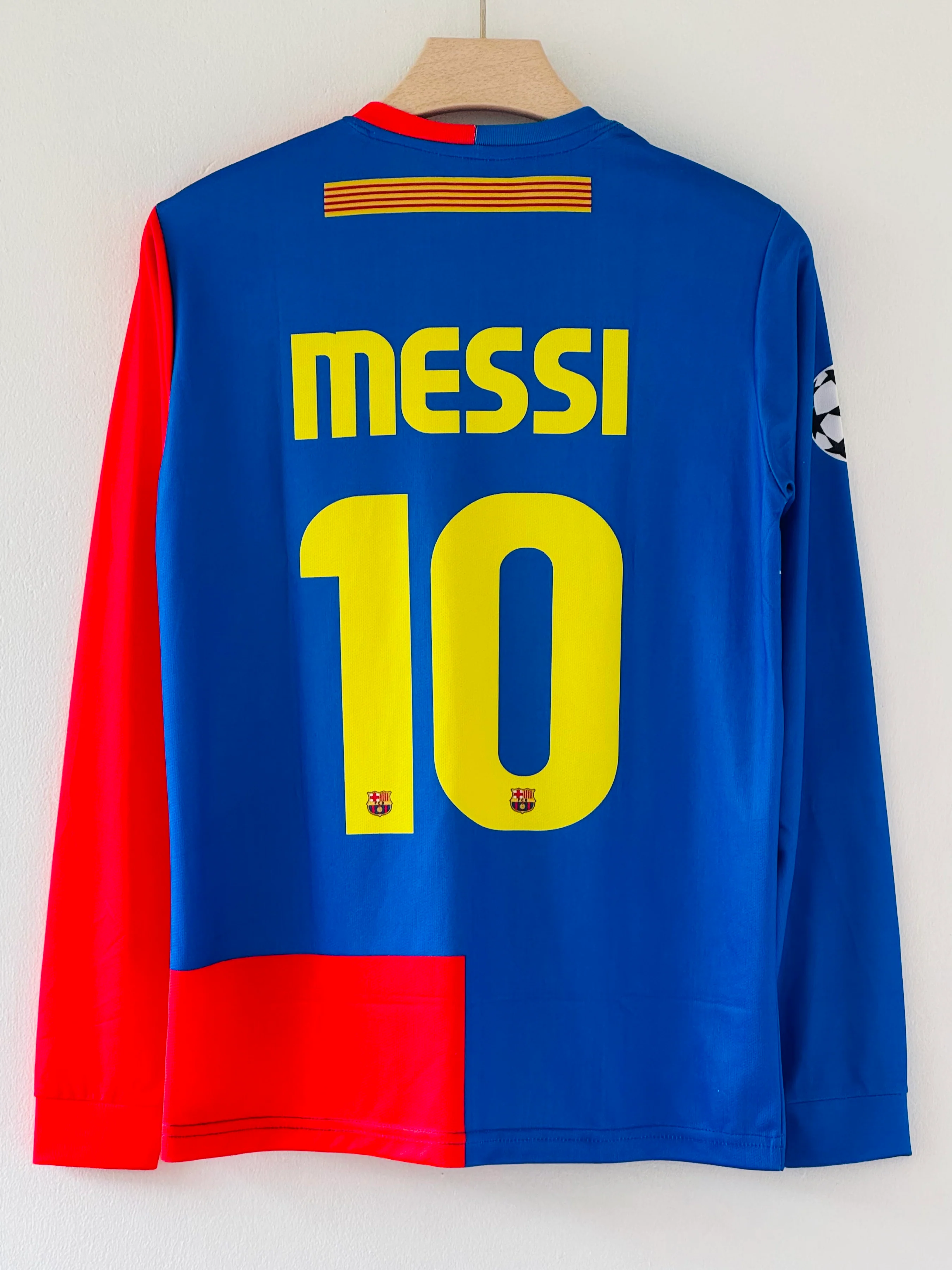 2008-09Barcelona Home Jersey – Lionel Messi Full sleeve Embroidery edition - Image 4