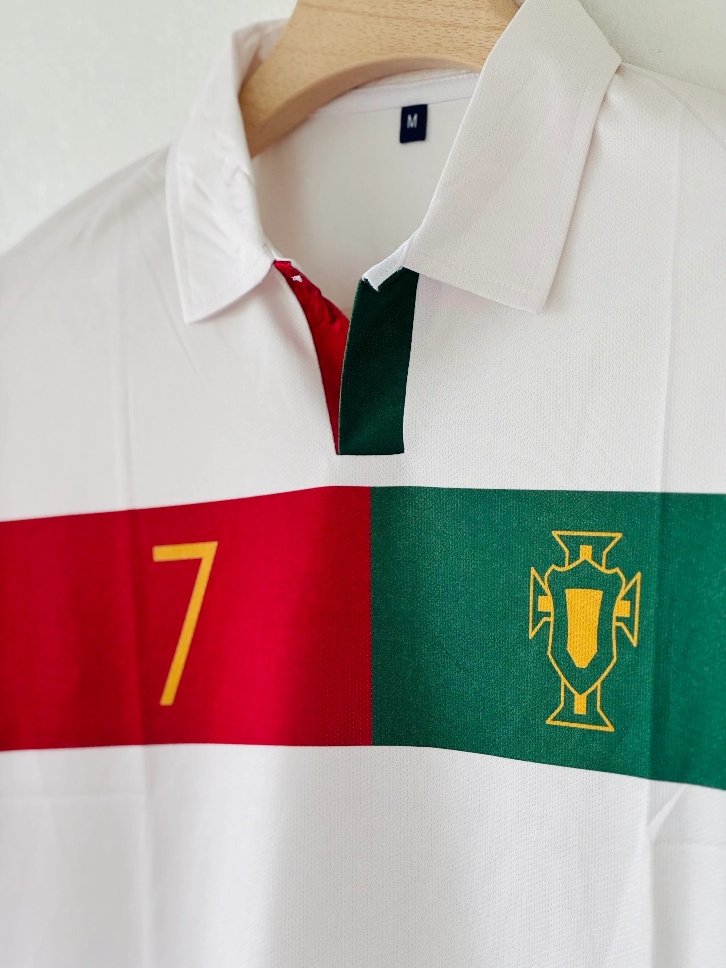 A Classic Piece of Portuguese Football Heritage Five sleeve - Image 2