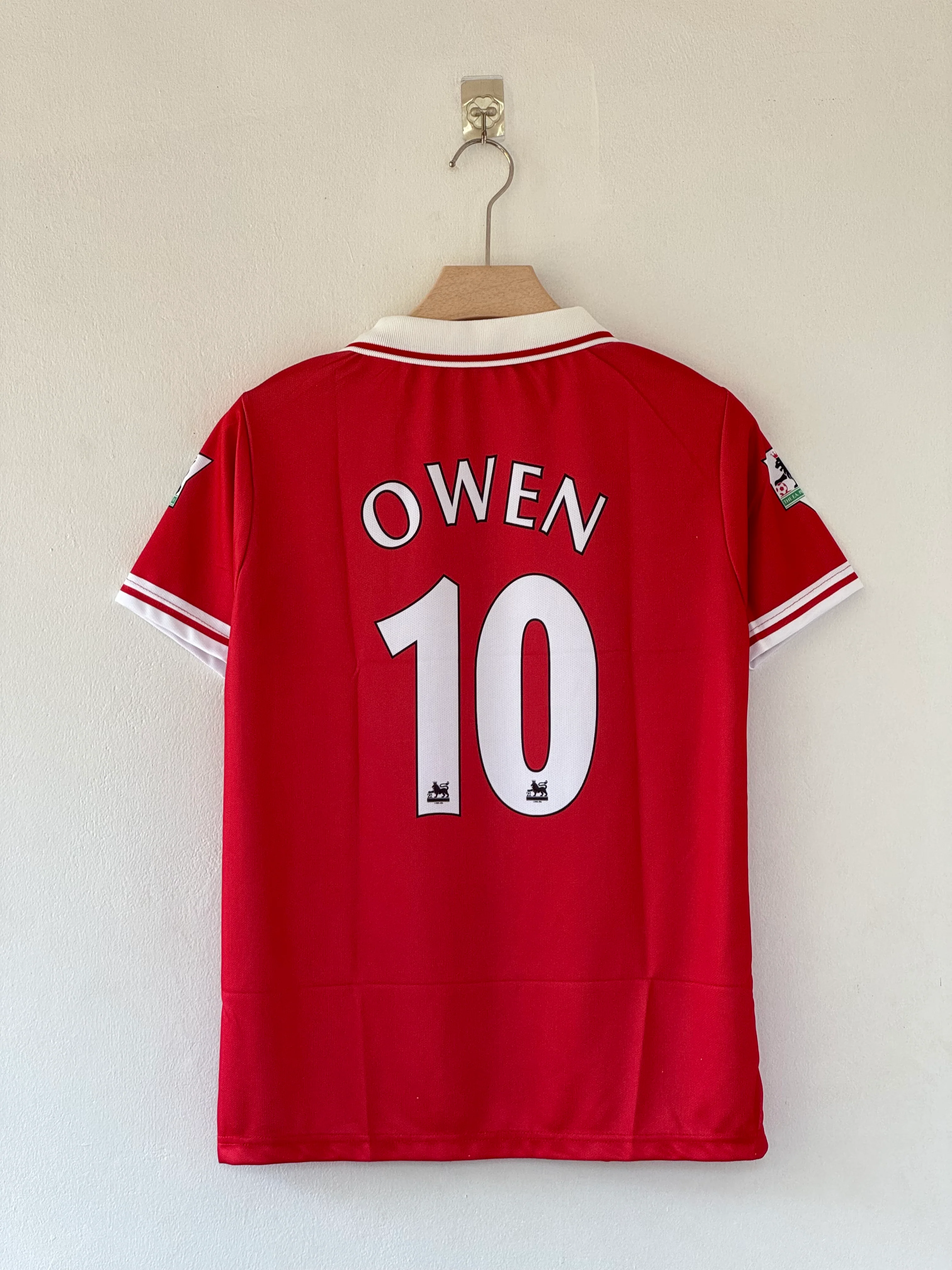 Anfield Tradition — Liverpool 1996–98 Home Jersey - Image 2