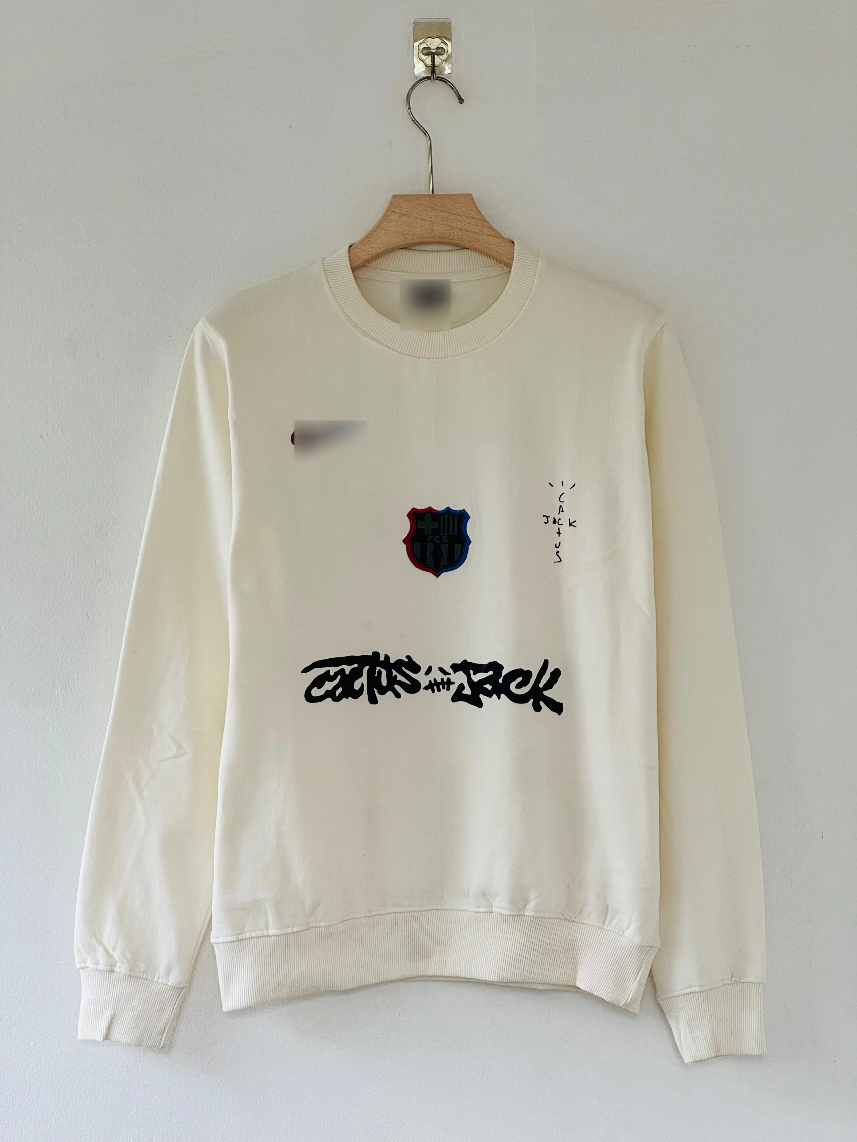 cream-colored FC Barcelona x Cactus Jack sweatshirt - Image 2