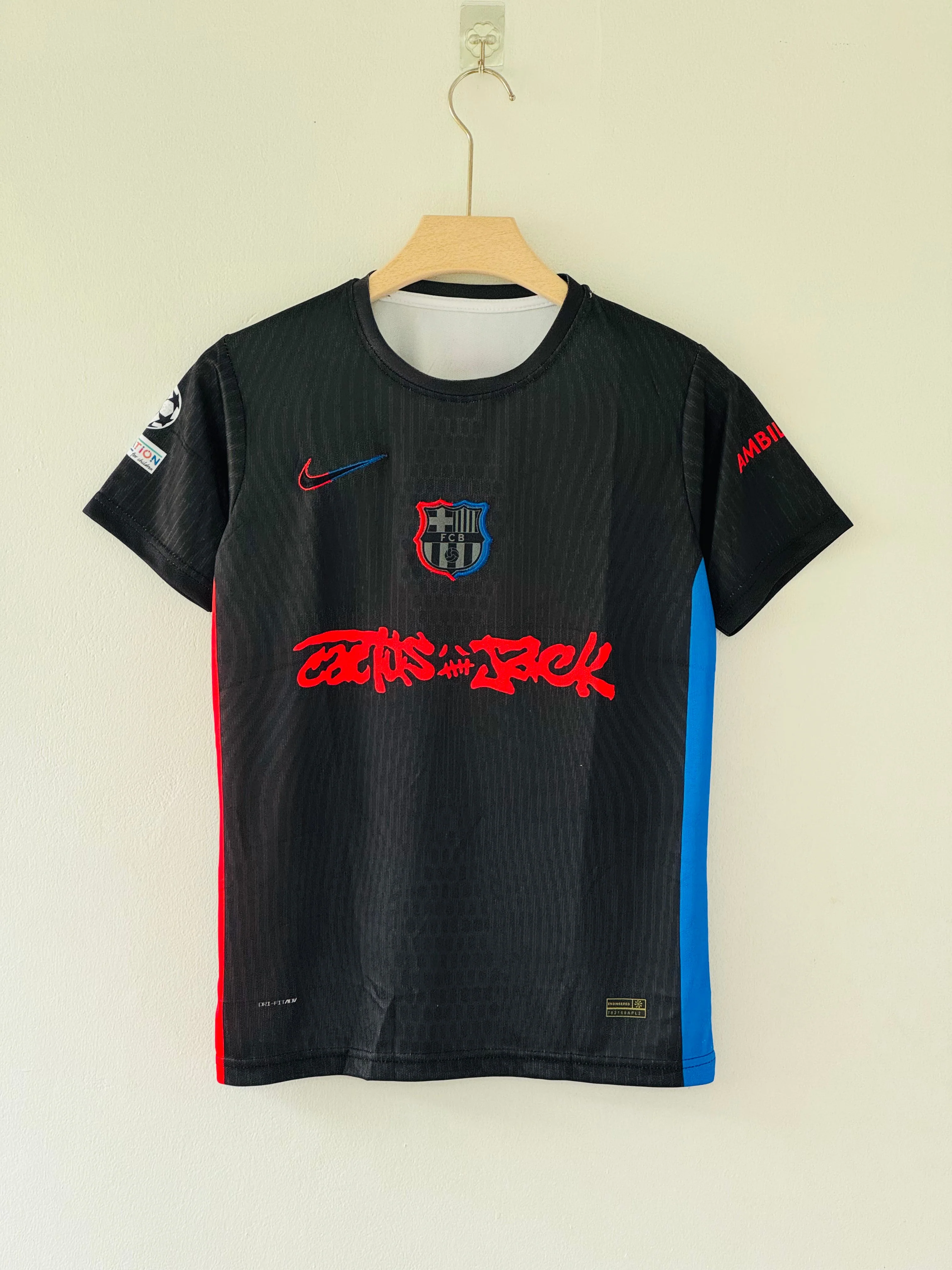 Elegance in Motion – 2025 Barcelona Away Jersey - Image 2