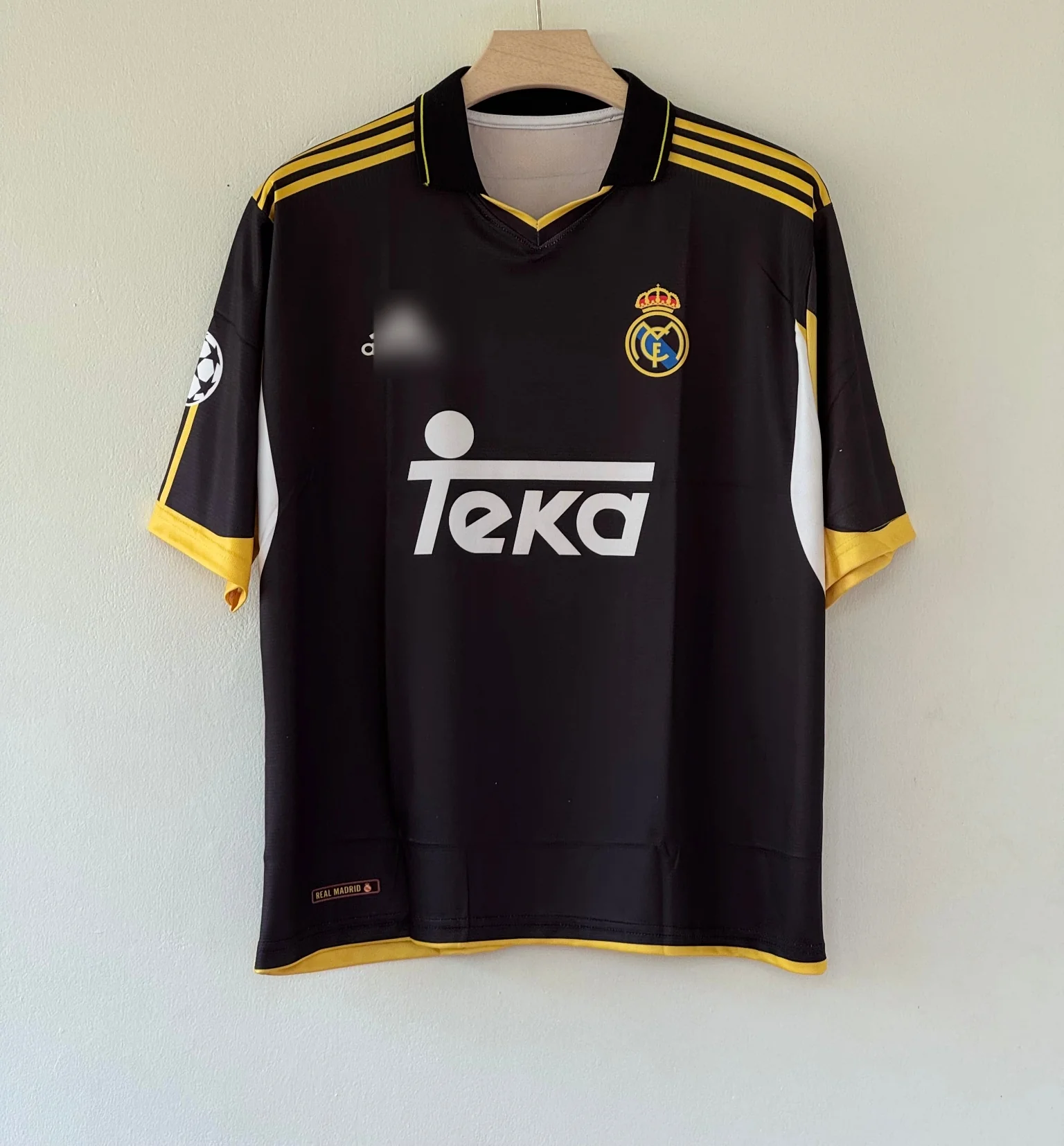 Galáctico Beginnings – Real Madrid 1999–2001 Retro Five Sleeve Edition - Image 2