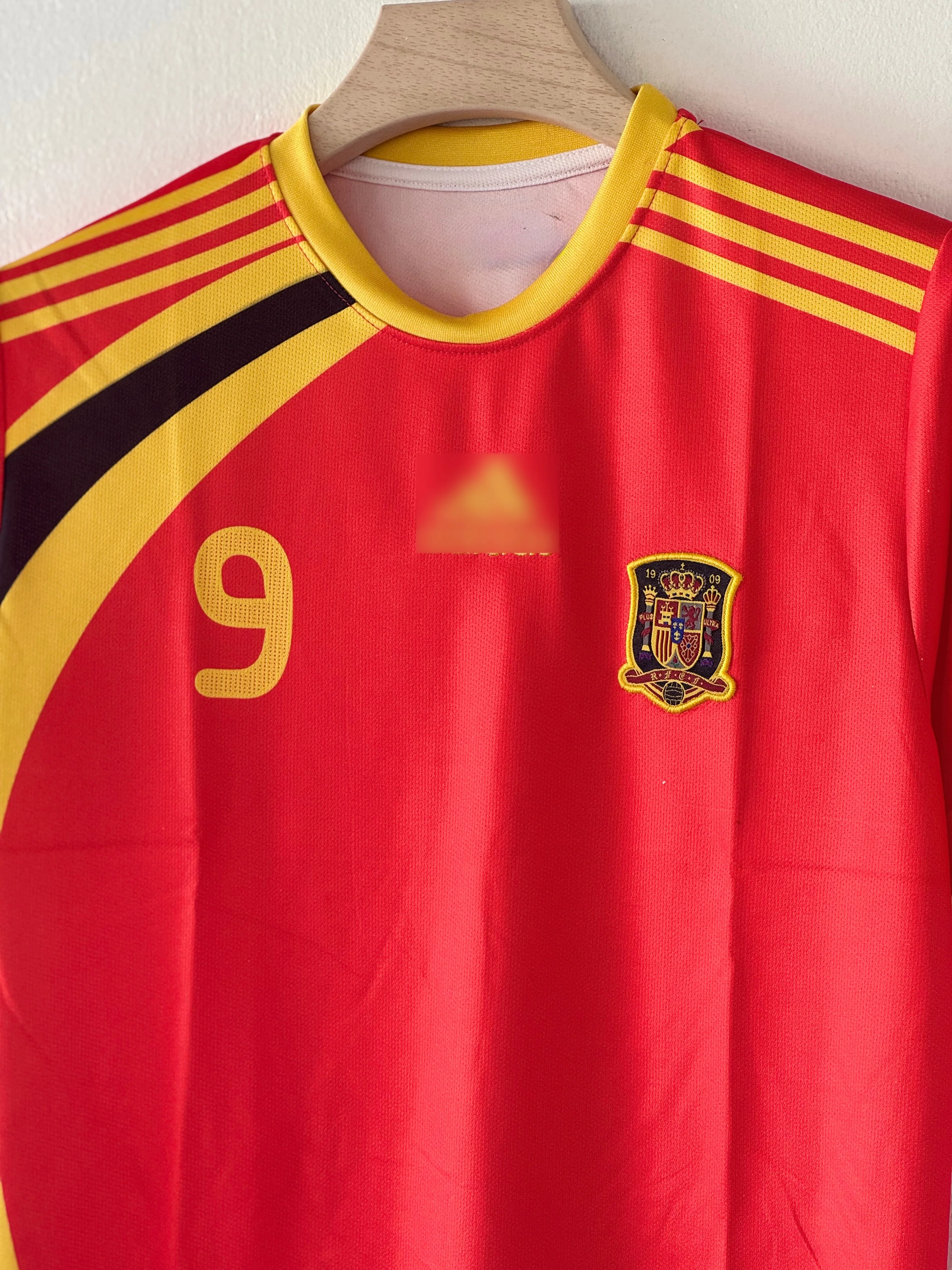 La Roja Legacy – Spain 2009 Home Kit (Torres Edition) - Image 3