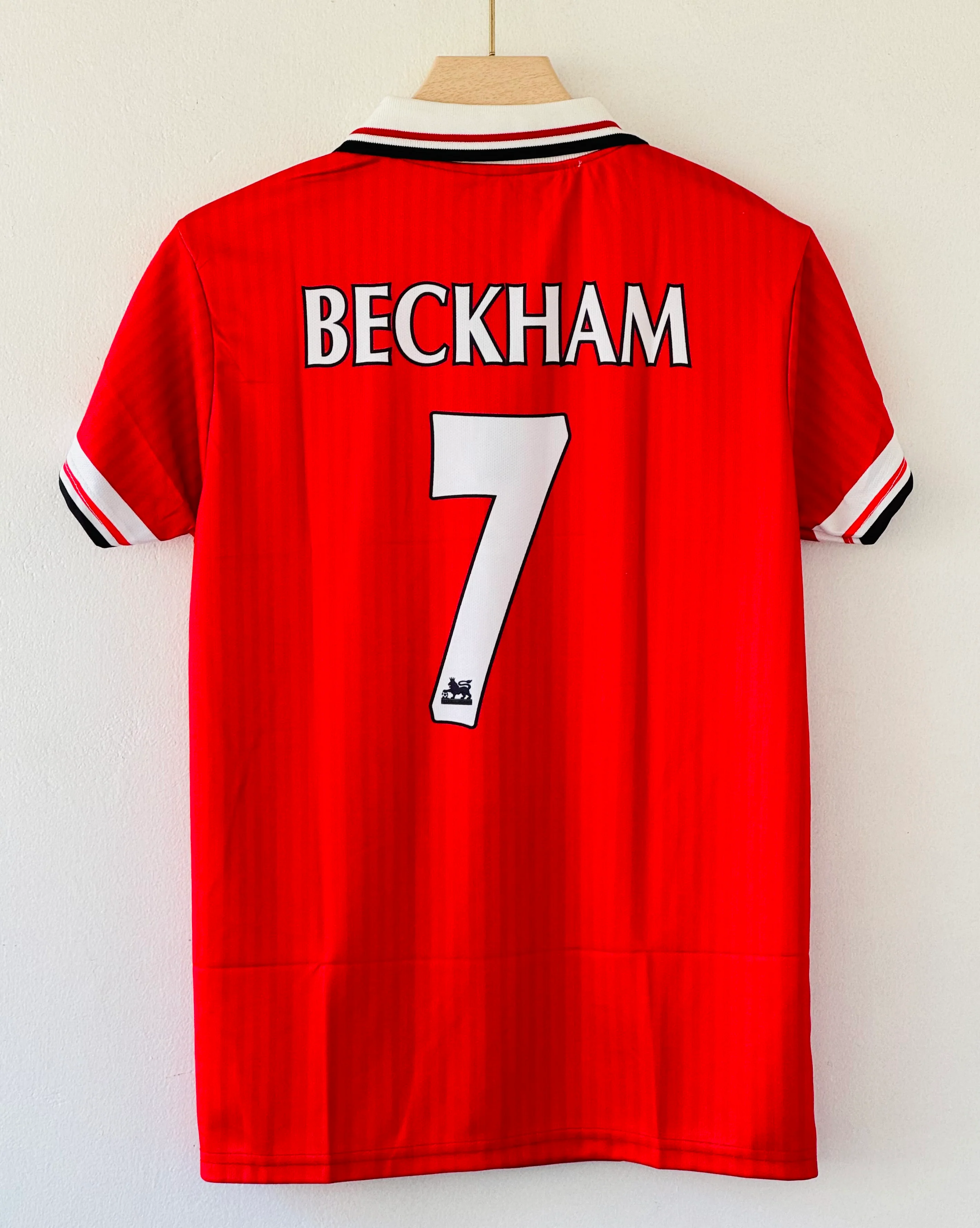 Manchester United 98-99 Beckham #7 Jersey – Iconic Tribute to the Treble-Winning Season - Image 2