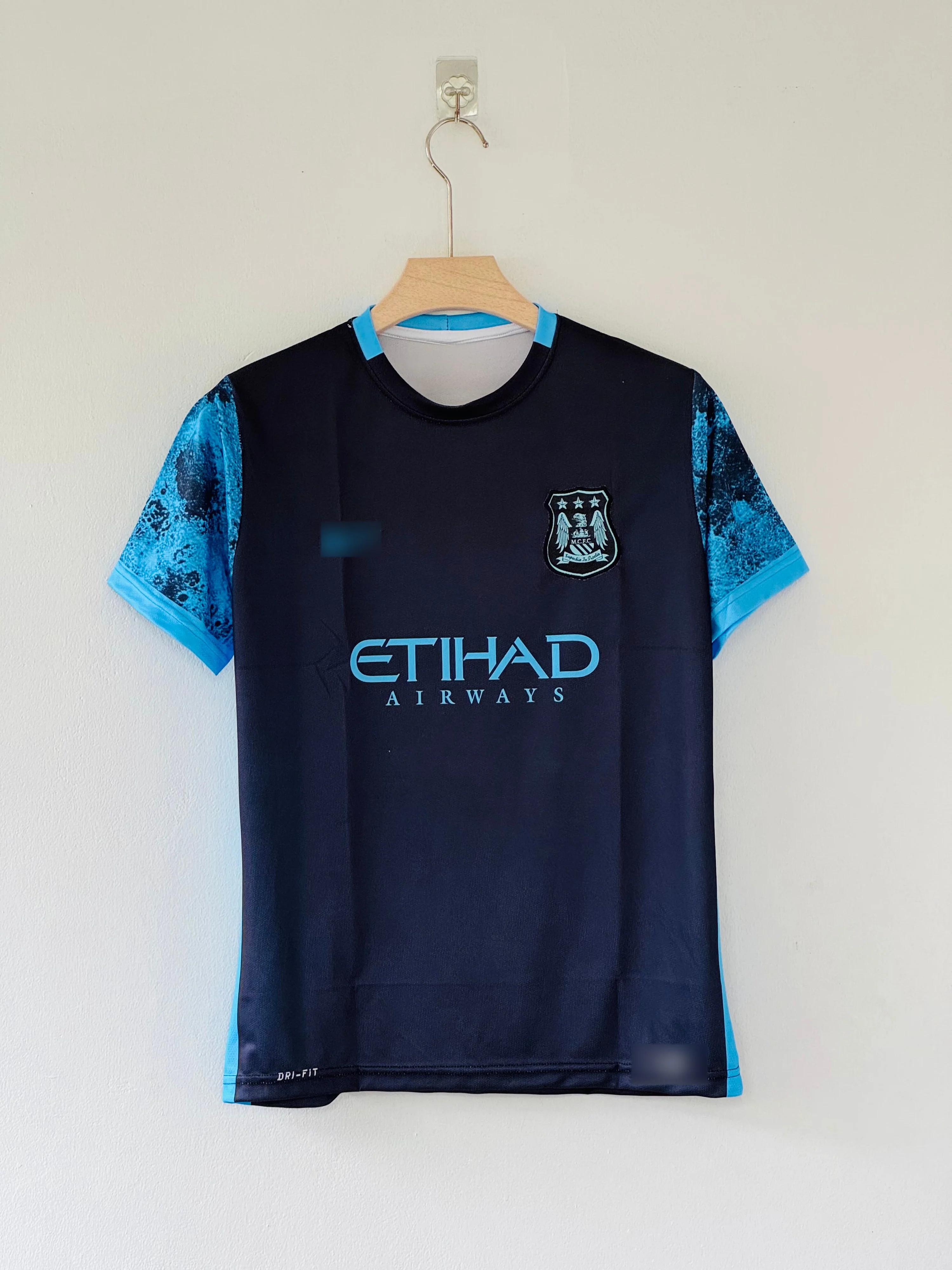 Midnight Blue Dominance – Manchester City 2015–16 Away Kit - Image 2