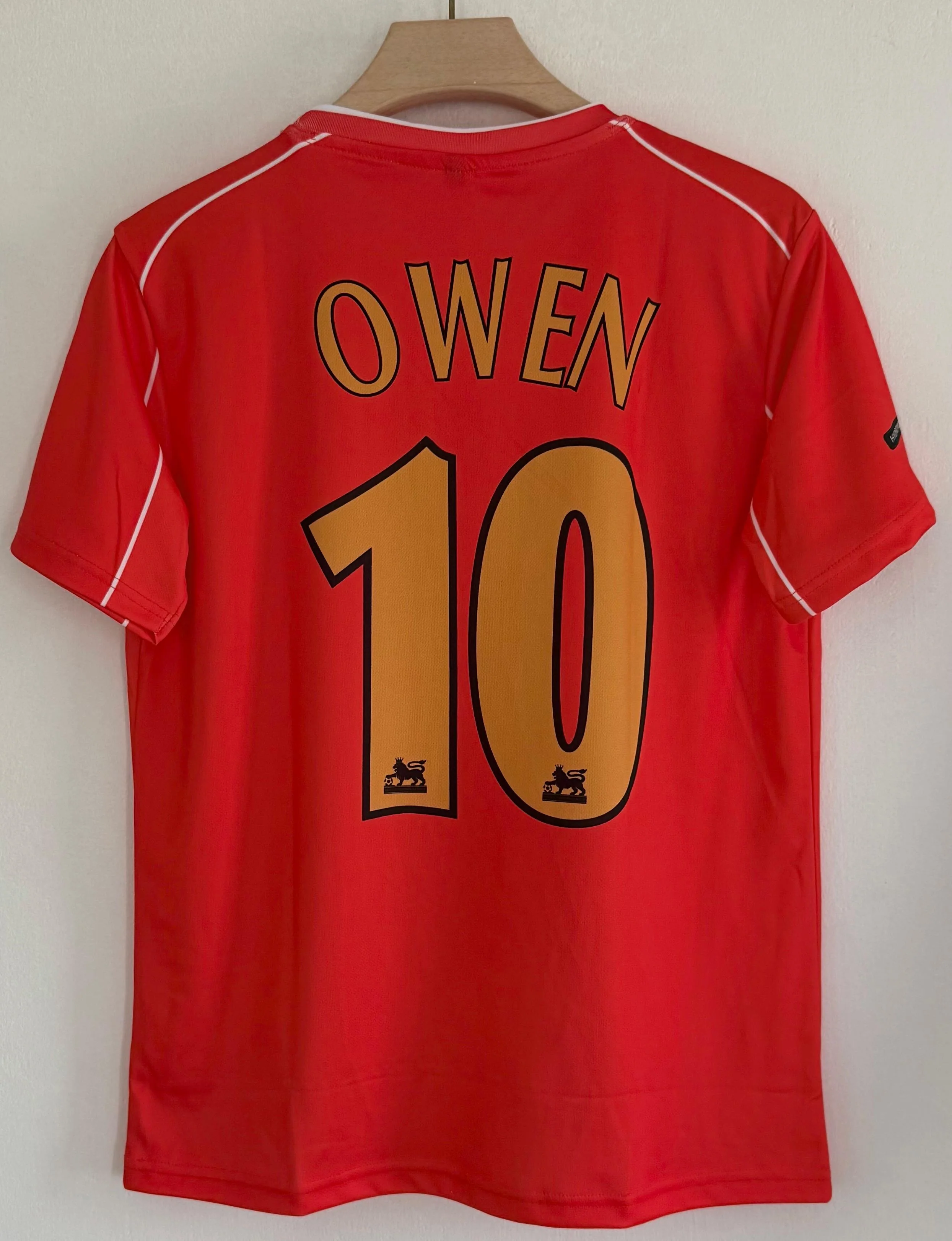 Millennium Reds Classic — Liverpool FC 2000 Retro Jersey - Image 4
