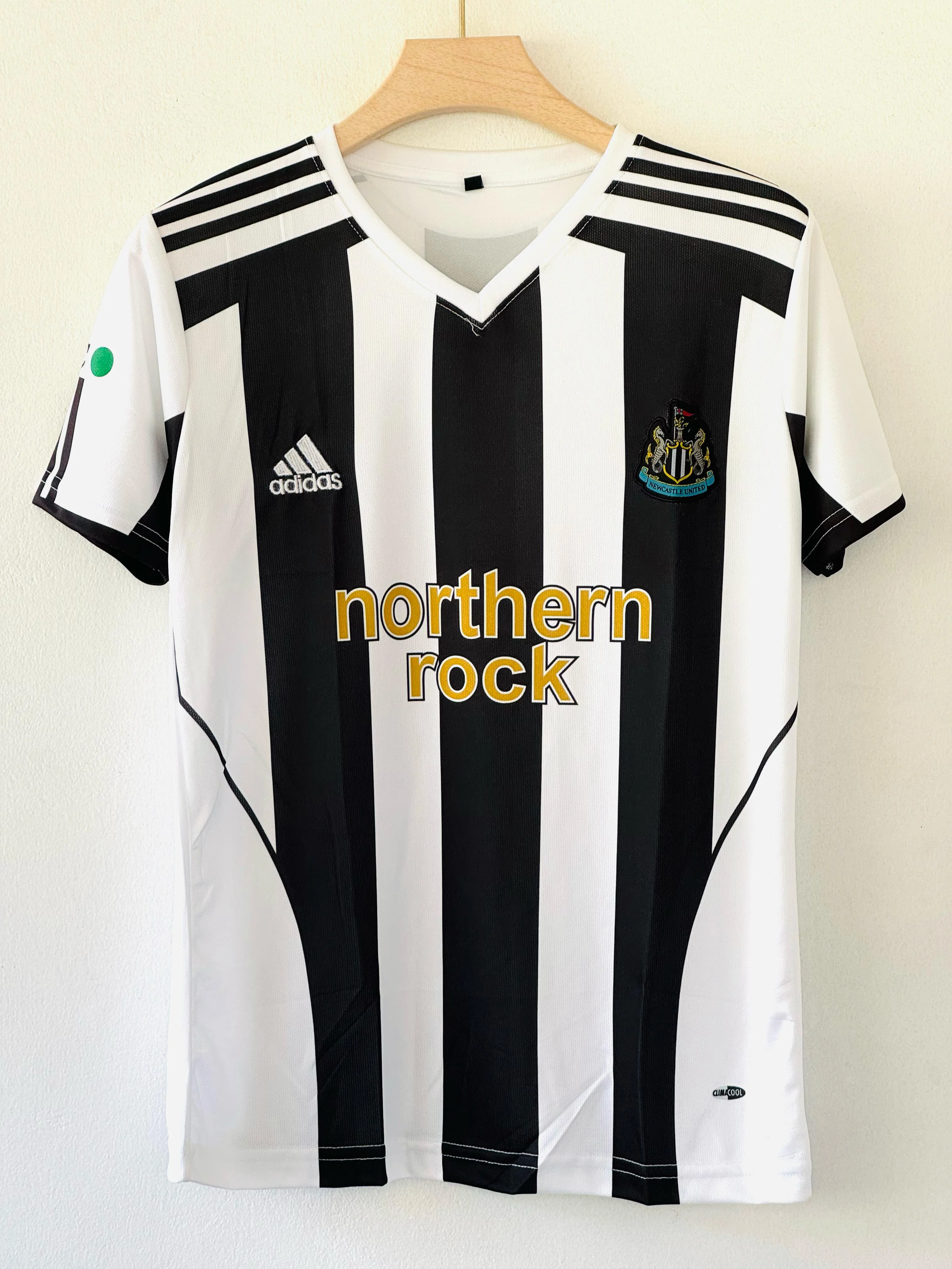 Newcastle United 2005-06 Home Jersey – Michael Owen Embroidery Edition
