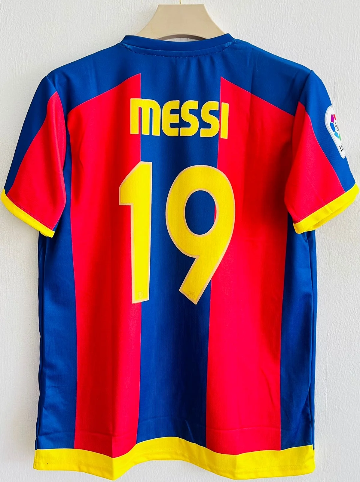 Pride of Catalunya – 2007-08 Barcelona Home Jersey retro 🔥 - Image 3
