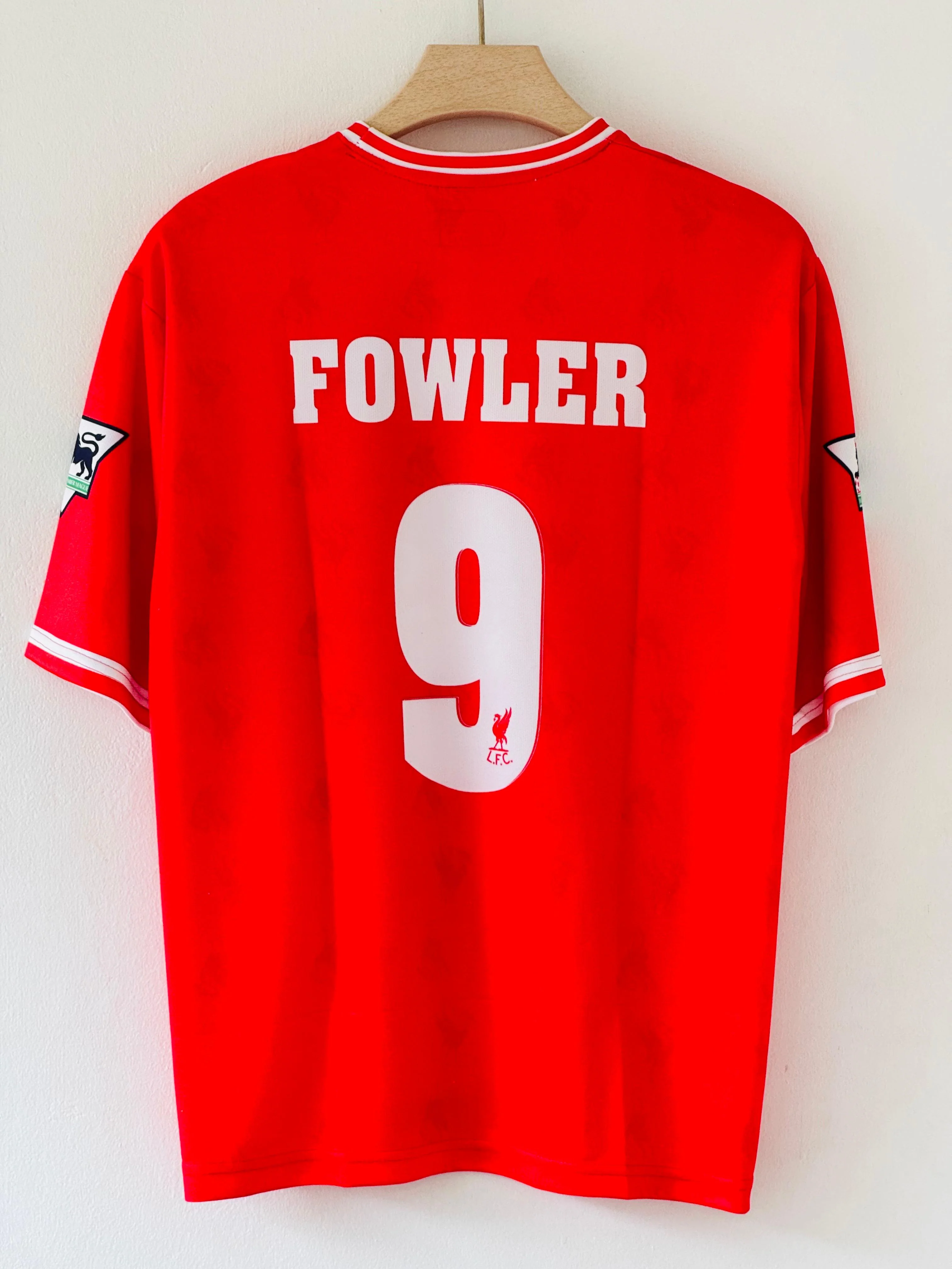 Relive Fowler’s Golden Years with the 1996-97 Liverpool Home Jersey – Retro Embroidery Edition - Image 3