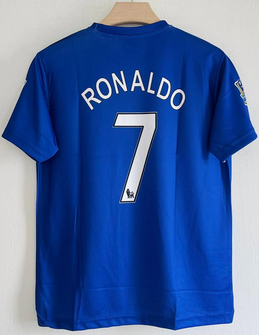 Relive Ronaldo’s Brilliance with the 2008-09 Manchester United Away Jersey(blue) - Image 3