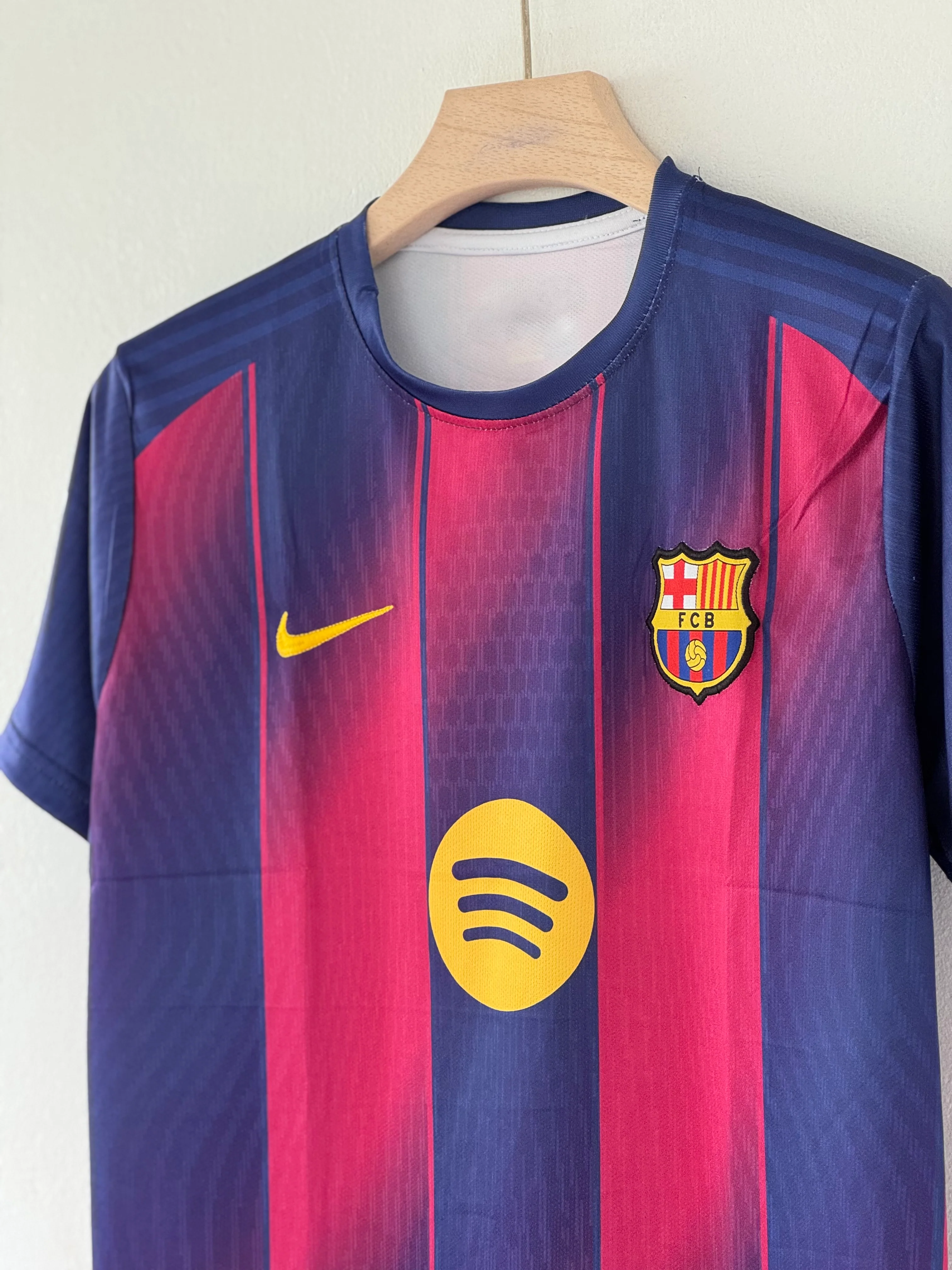 The Heart of the Camp Nou – Barcelona 2025/26 Home Kit
Rashford edition - Image 3
