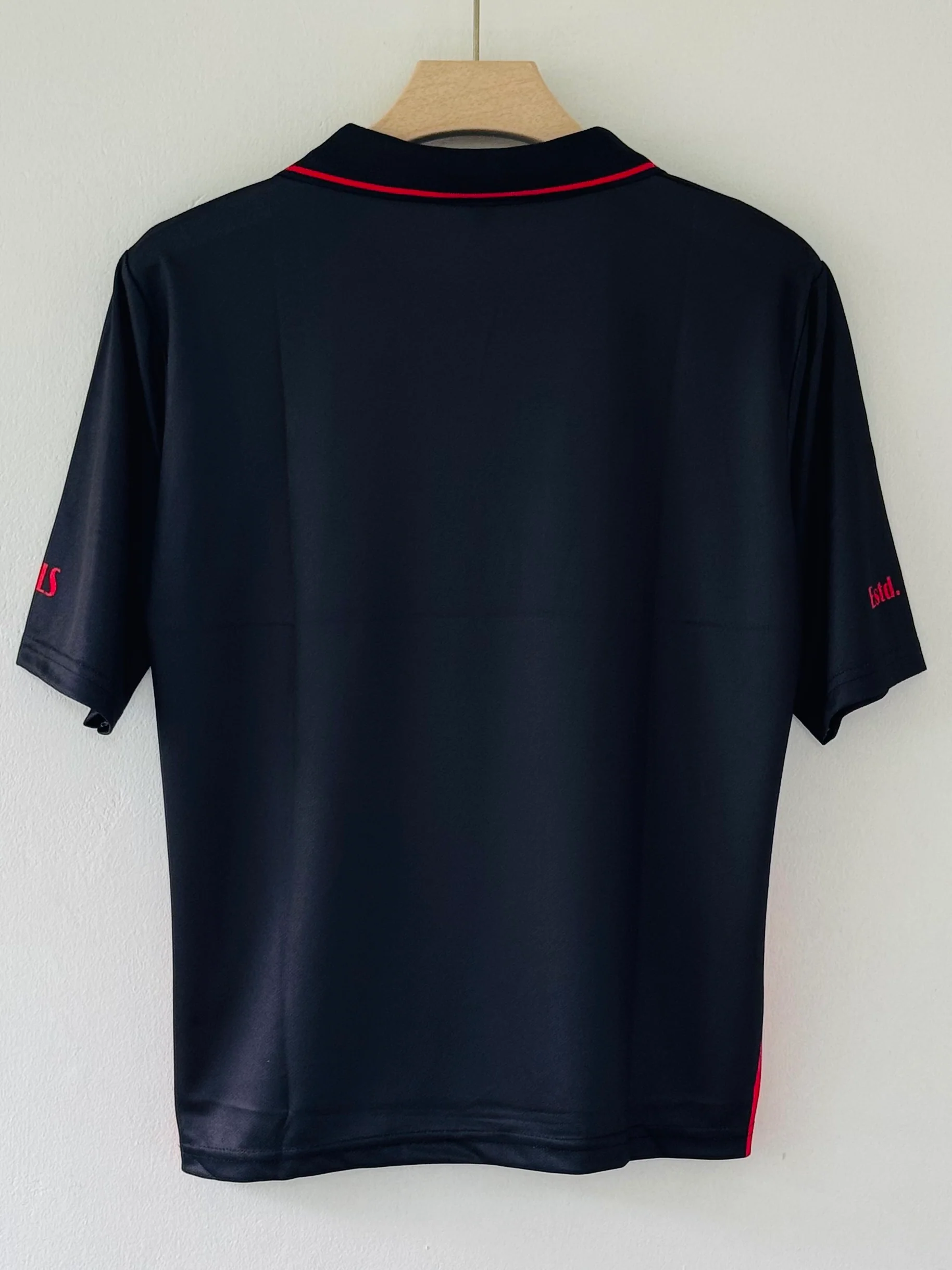 The Red Devil Retro Five Jersey - Image 2