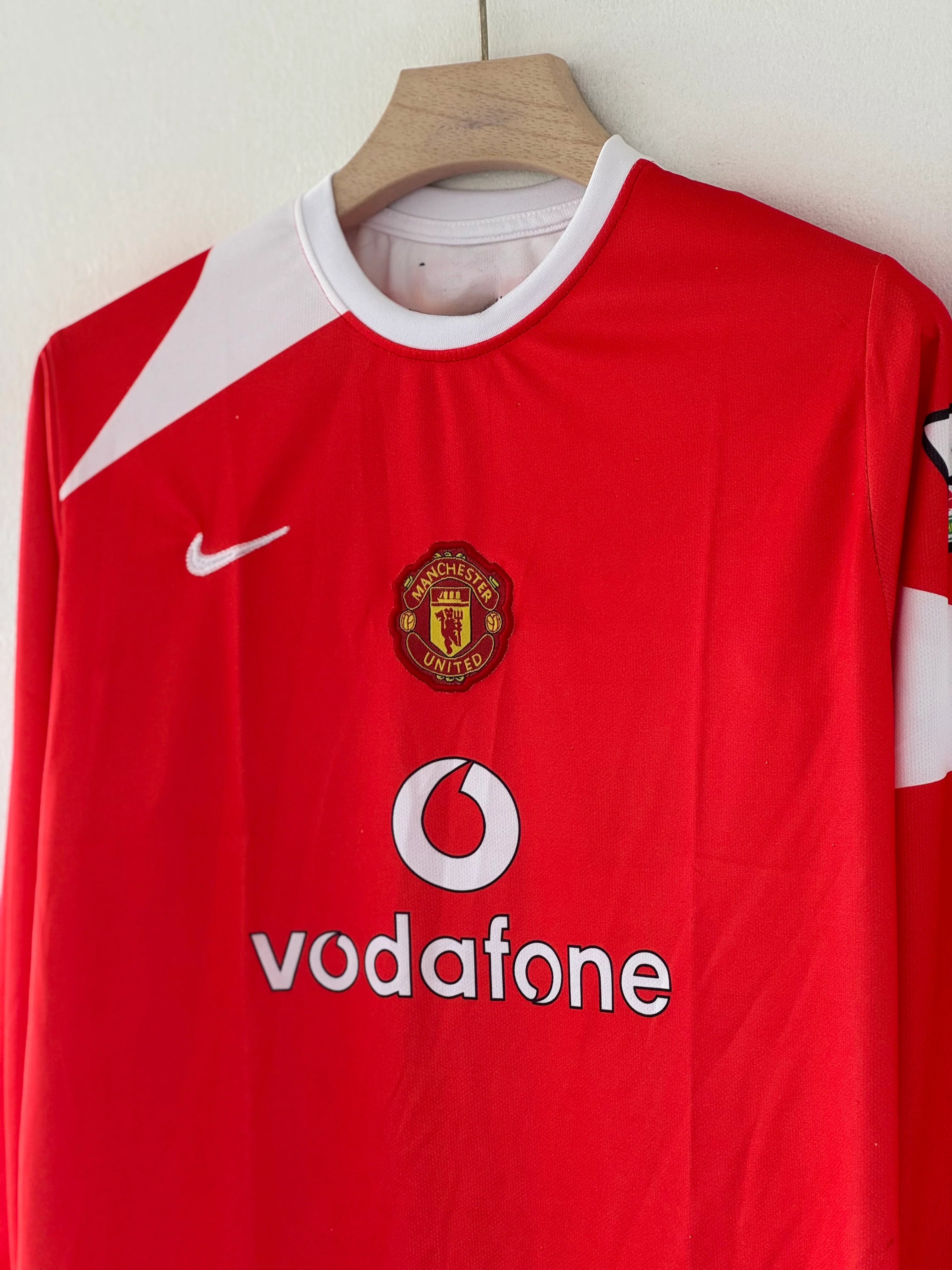 The Red Devils’ Pride – Manchester United 2004/05 Home Kit (Full Sleeve) - Image 2