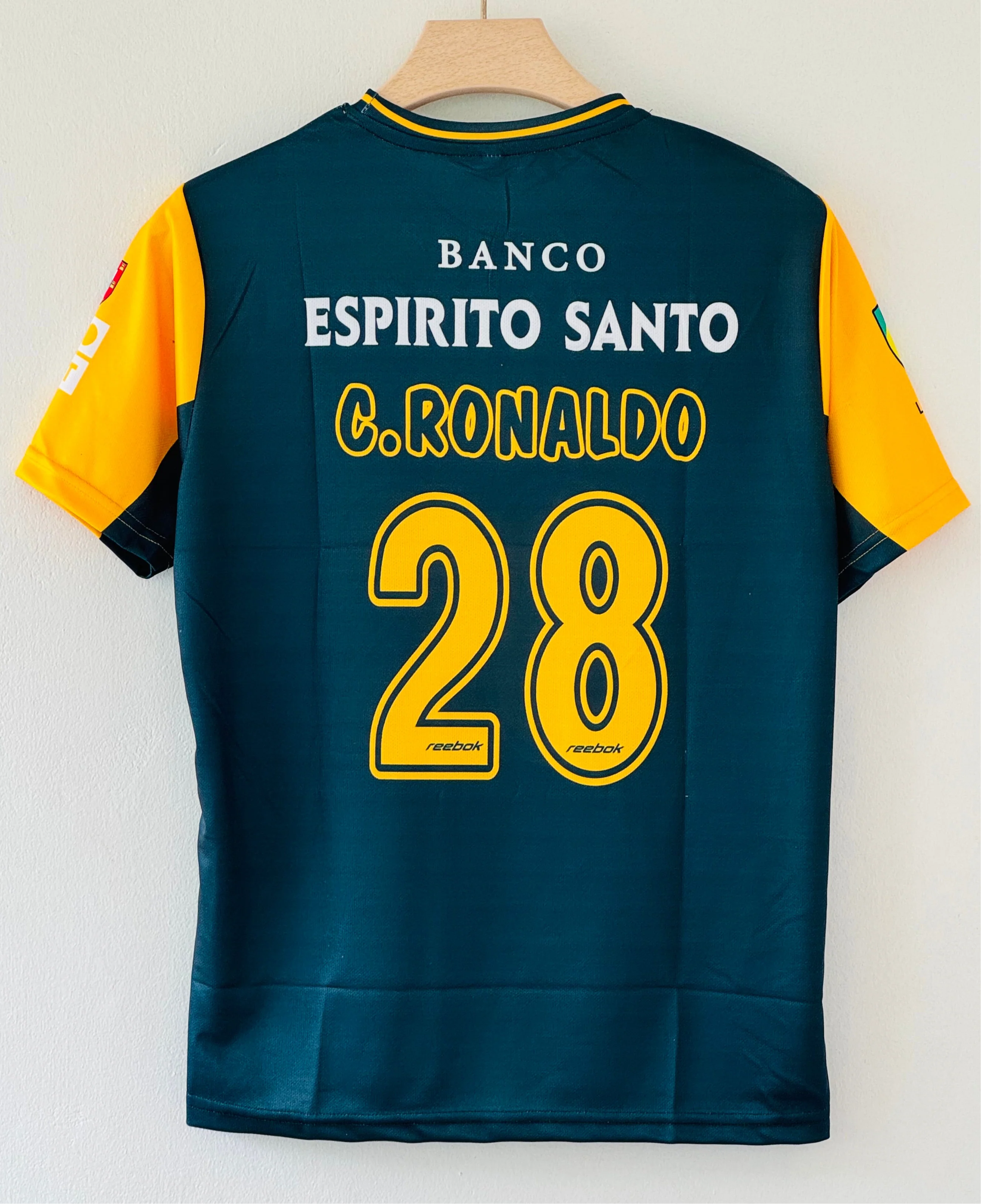 Where Greatness Began – 2002-03 Sporting Lisbon Home Jersey – Cristiano Ronaldo Edition - Image 2