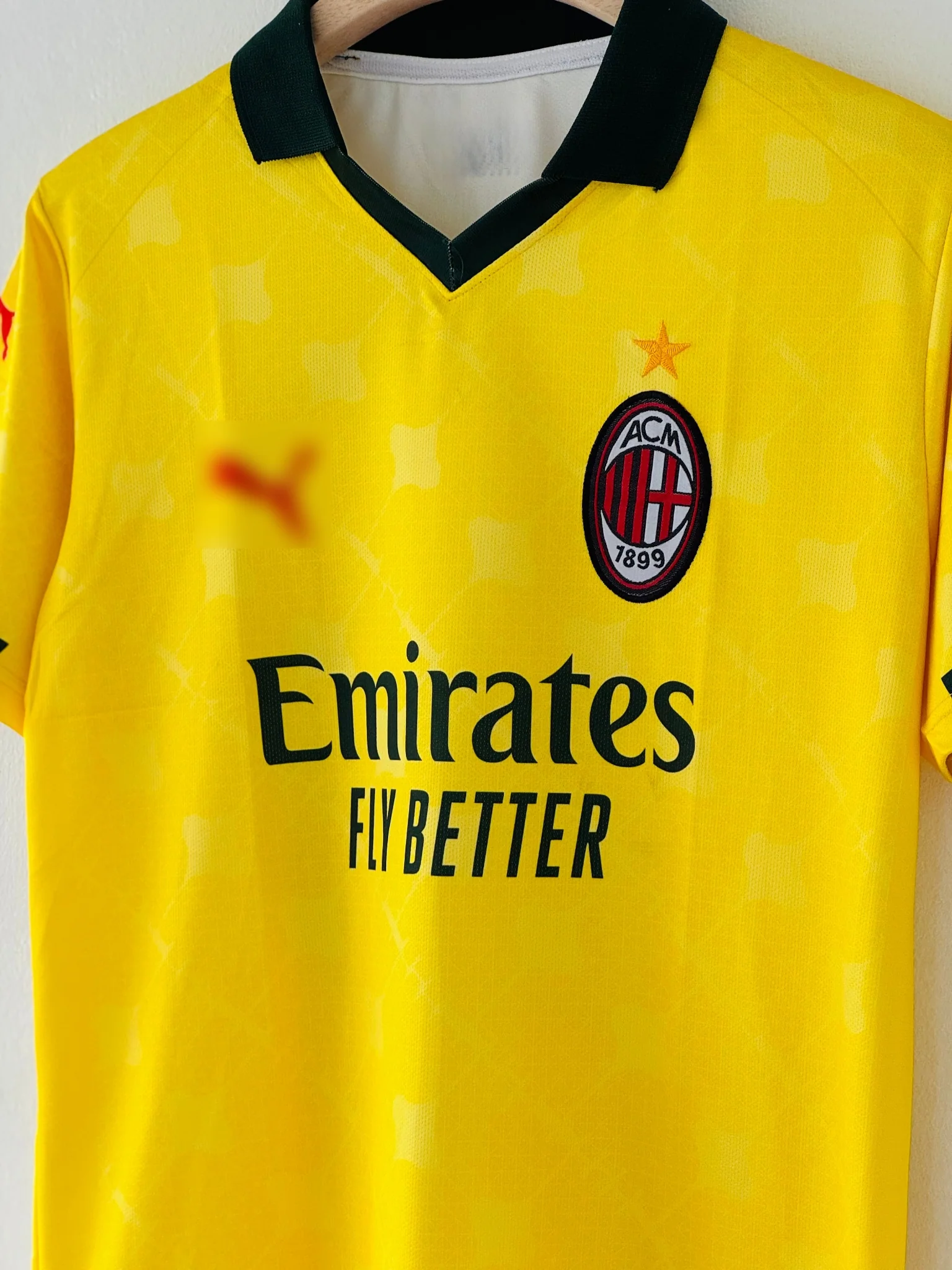 Where Legacy Meets Innovation – The 2025/26 AC Milan Third Jersey - Image 3